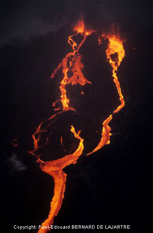 C08
